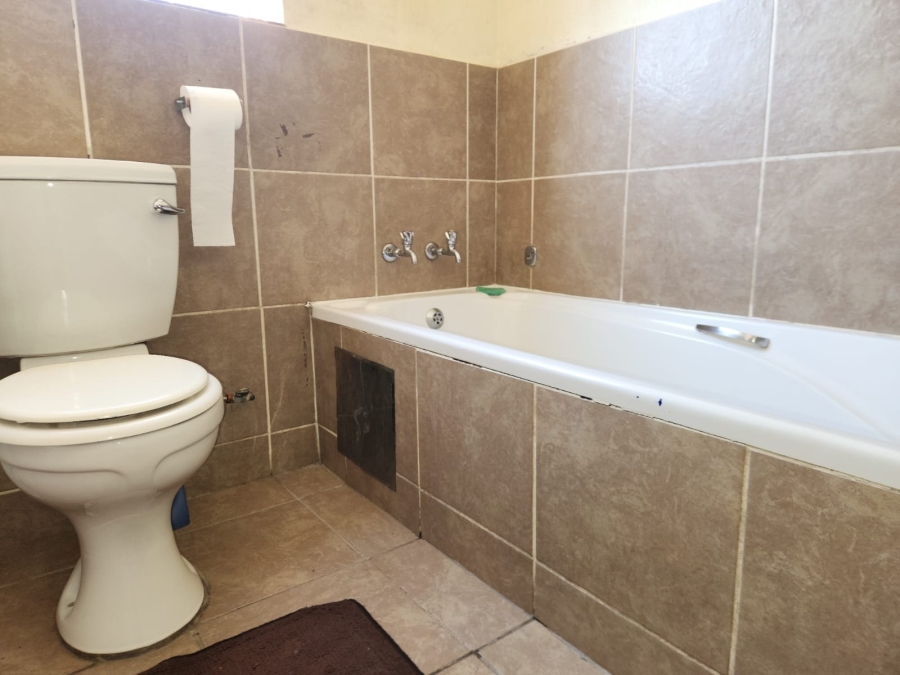 To Let 2 Bedroom Property for Rent in Rustenburg Central North West
